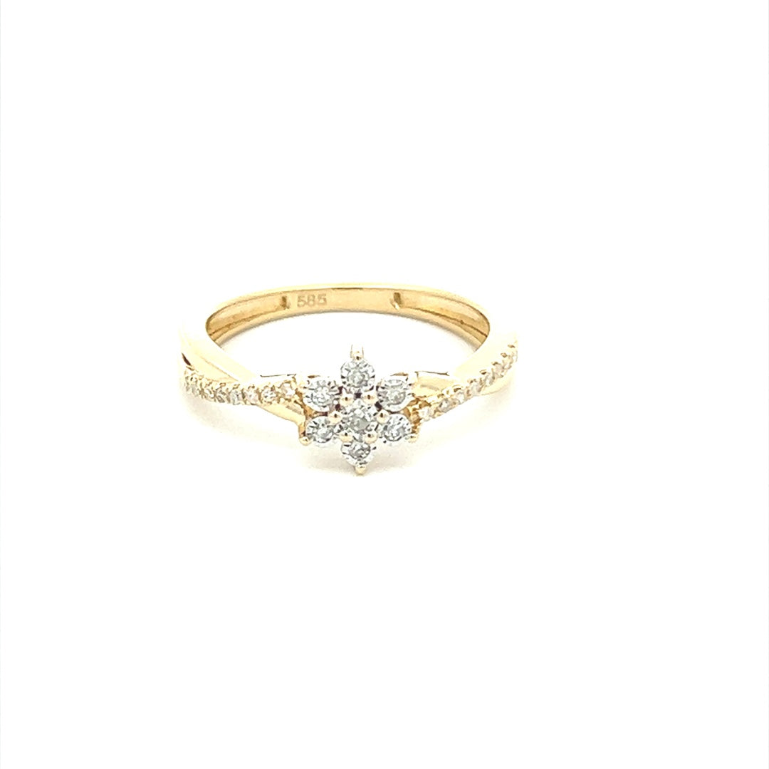 Two Tone Diamond Flower Ring In 14K Yellow & White Gold