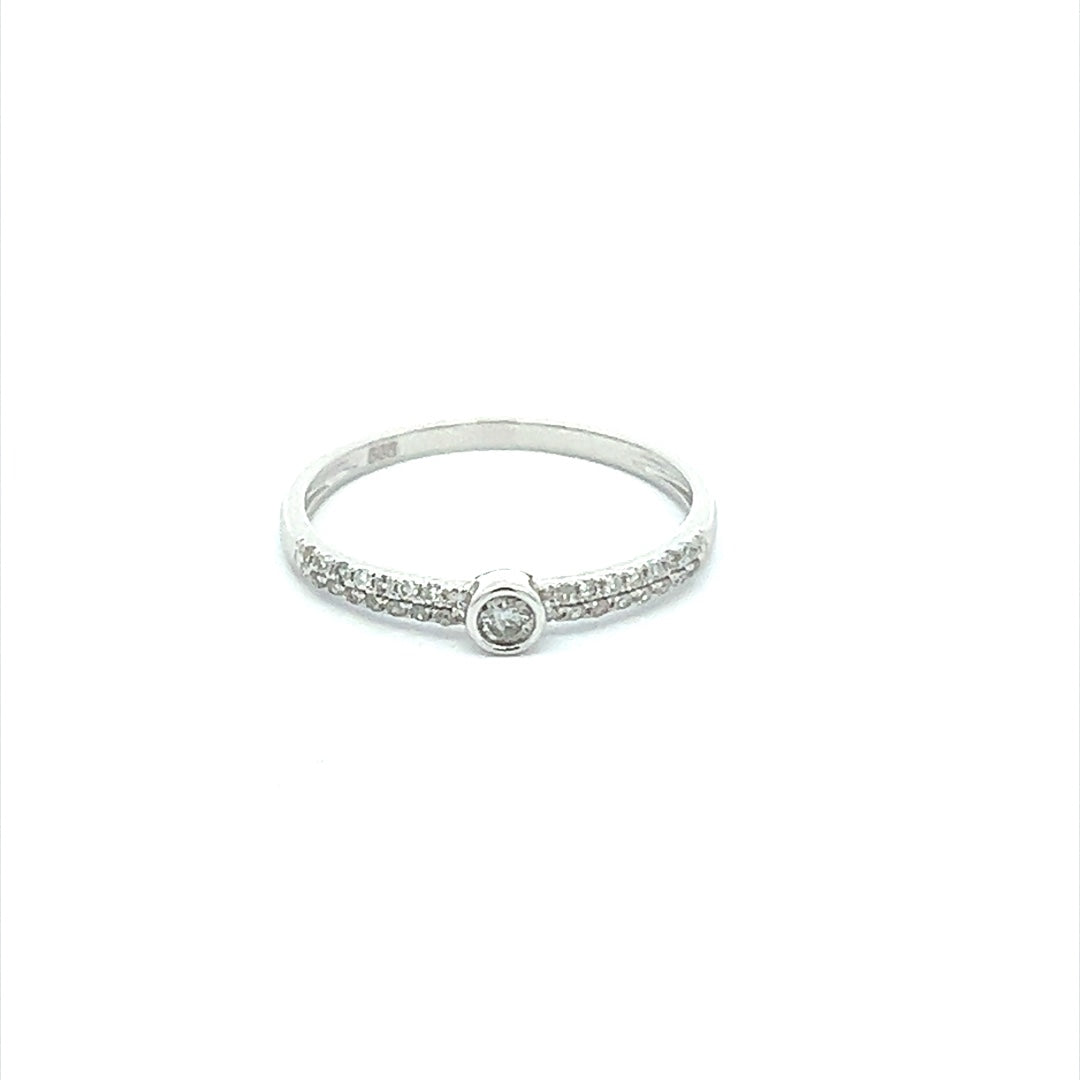 Diamond Ring In 14K White Gold